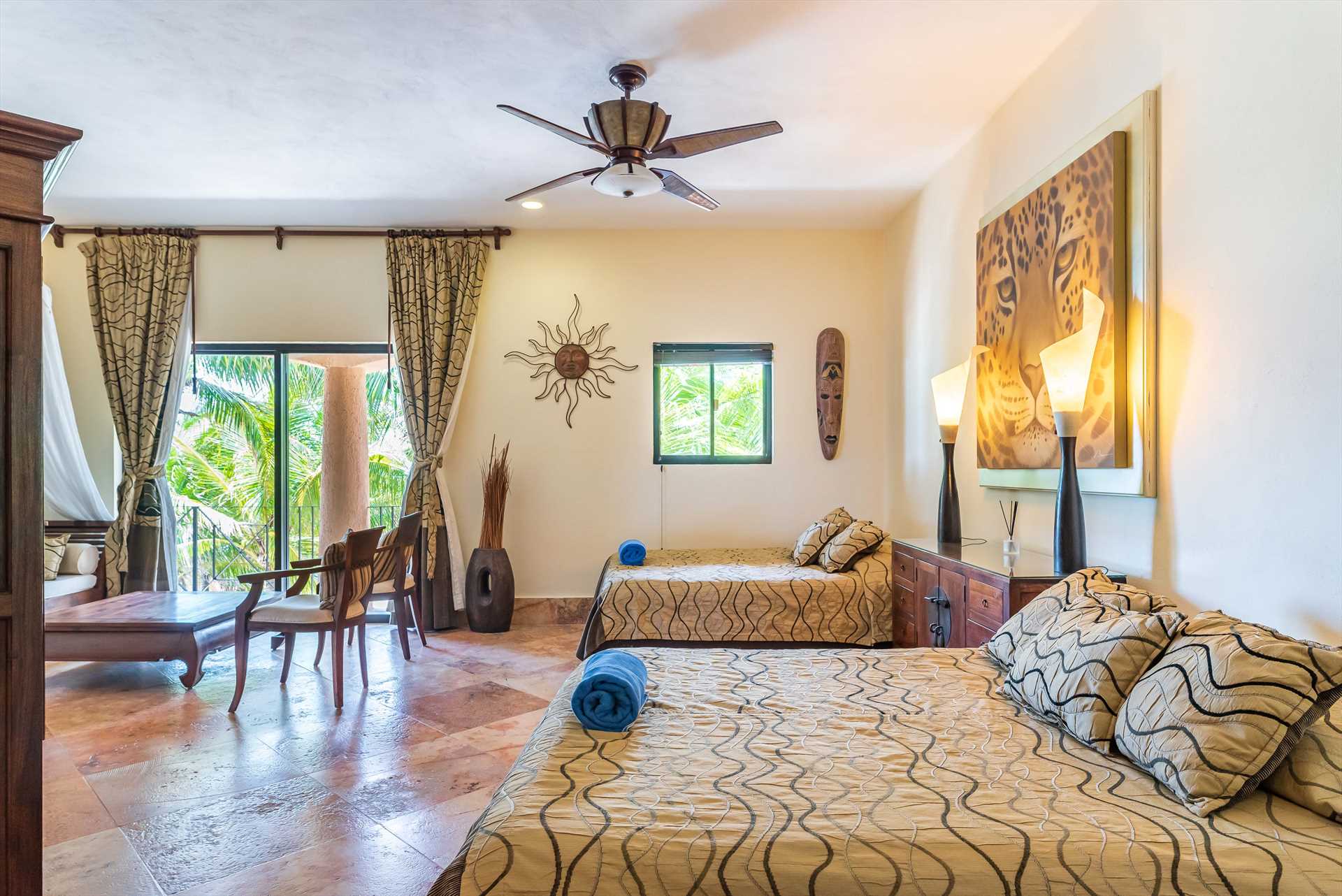 Spacious Guest Room + 2 Queen Beds