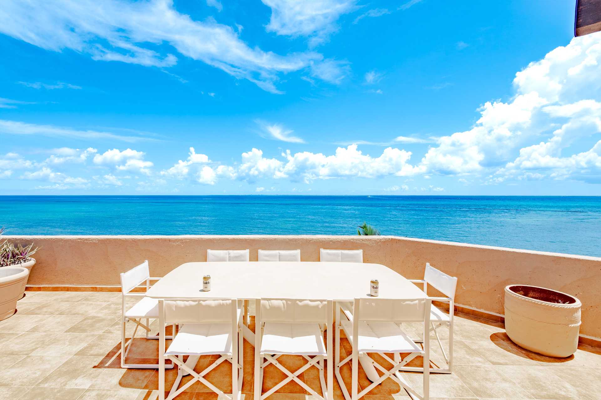 Enjoy rooftop dining or a game of cards!