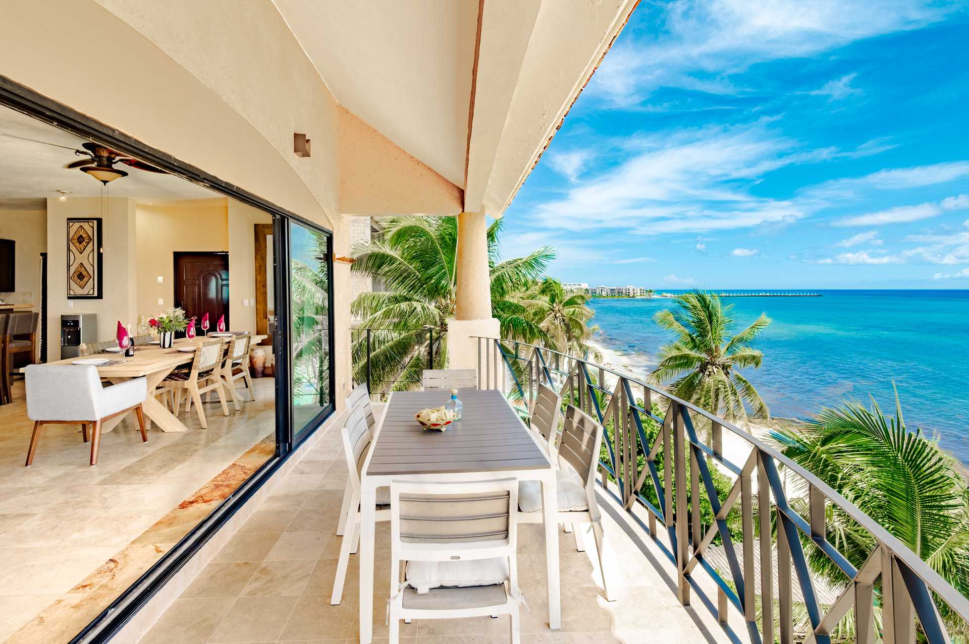 Enjoy Lunch By the Ocean!