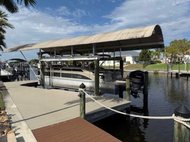 Tour the canals, islands 