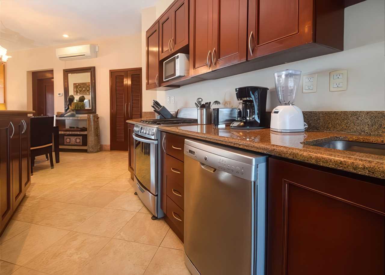 Fully equipped kitchen