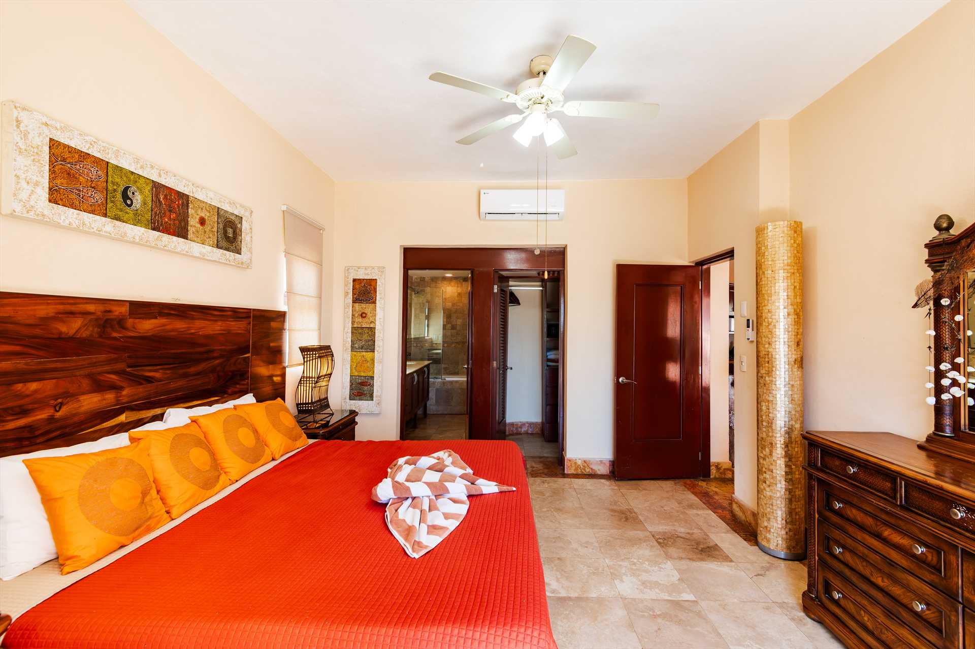 Master en suite bath