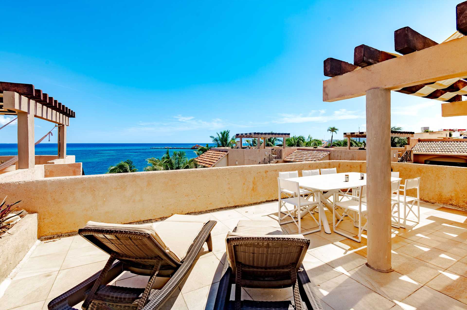 Lounge the days away!