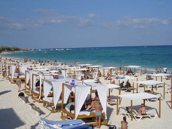 BEACH CLUBS IN PLAYA DEL CARMEN